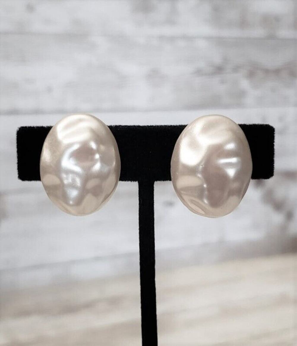 Vintage Clip On Earrings Oval Pearlescent Cream 1" Uneven Surface